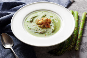 幅広いメニューで活躍するアスパラガス